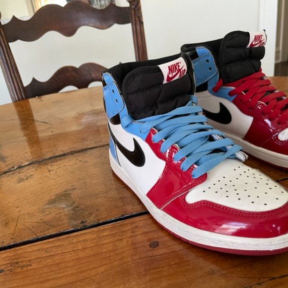 Nike Jordan 1 Retro High Fearless UNC Chicago Size 8